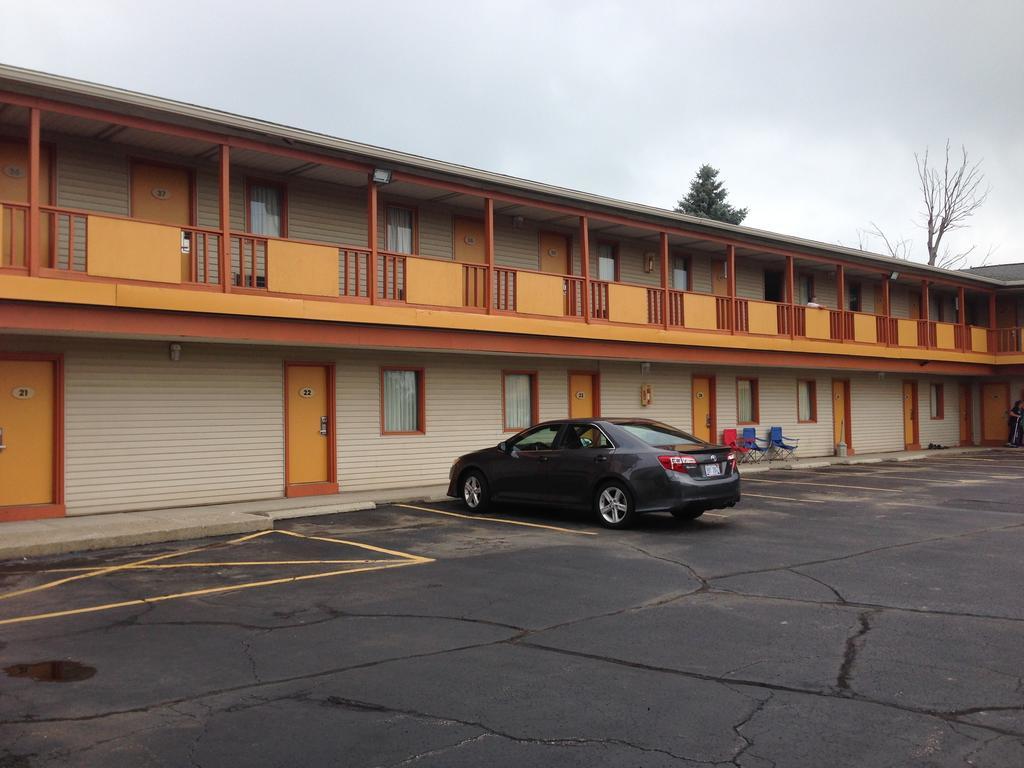 Cadet Motor Inn - Coldwater Luaran gambar